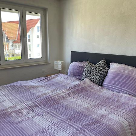Sonnige 3 Zimmer Wohnung Mit Schoenem Balkon Im Gruenen ريوتلنجن المظهر الخارجي الصورة