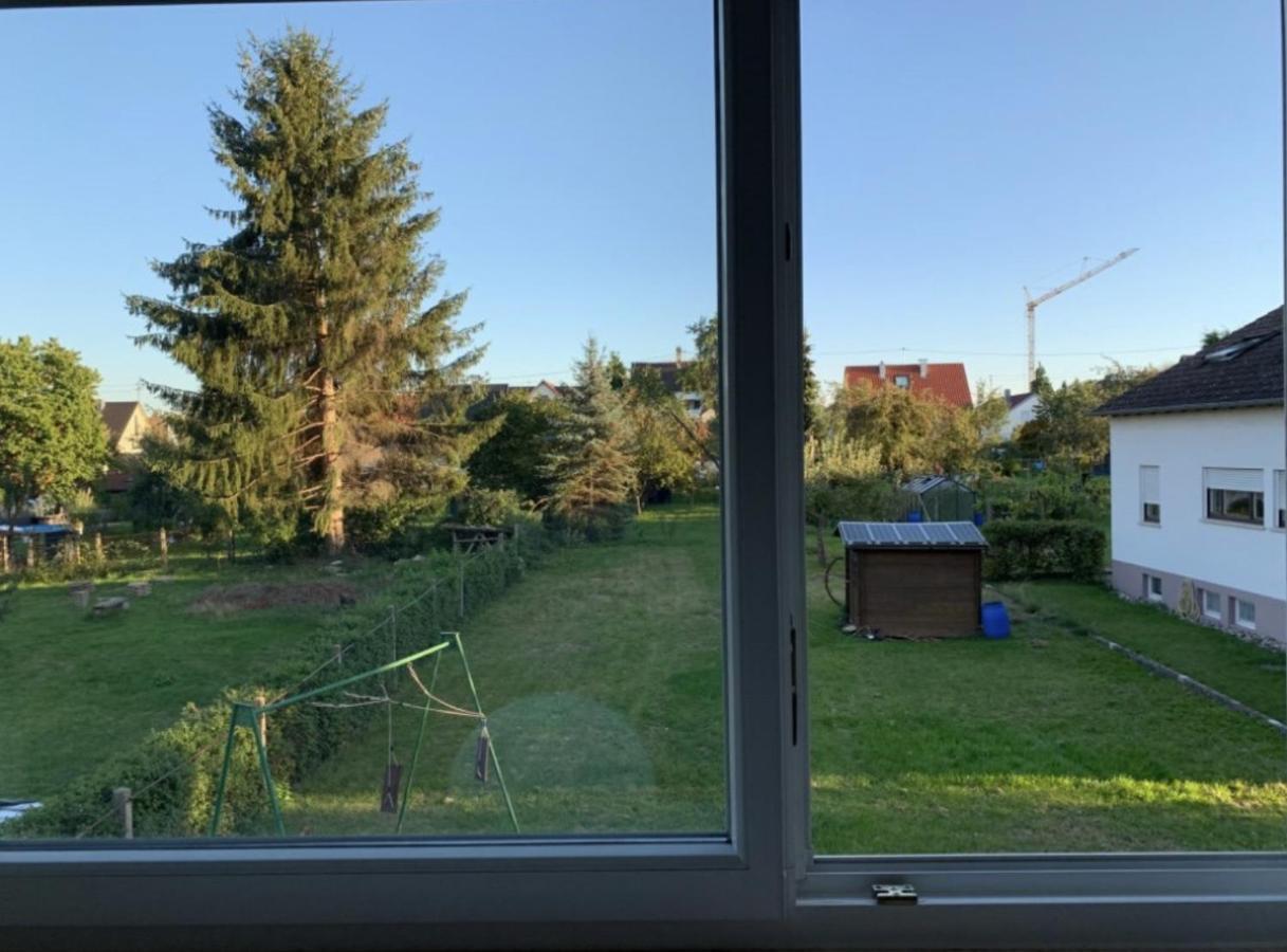 Sonnige 3 Zimmer Wohnung Mit Schoenem Balkon Im Gruenen ريوتلنجن المظهر الخارجي الصورة