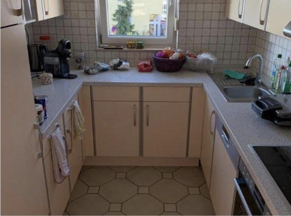 Sonnige 3 Zimmer Wohnung Mit Schoenem Balkon Im Gruenen ريوتلنجن المظهر الخارجي الصورة